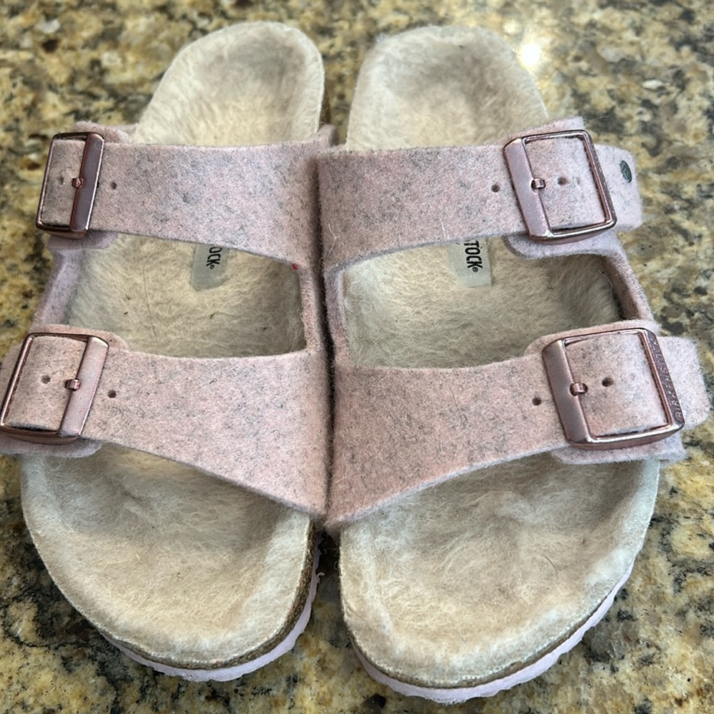 Girls Birkenstocks size 34